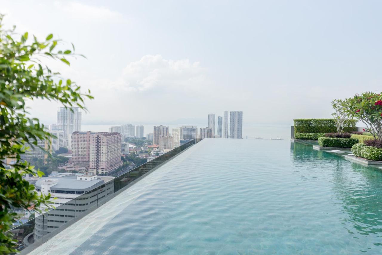 Beacon Executive Suite Penang George Town Exterior photo