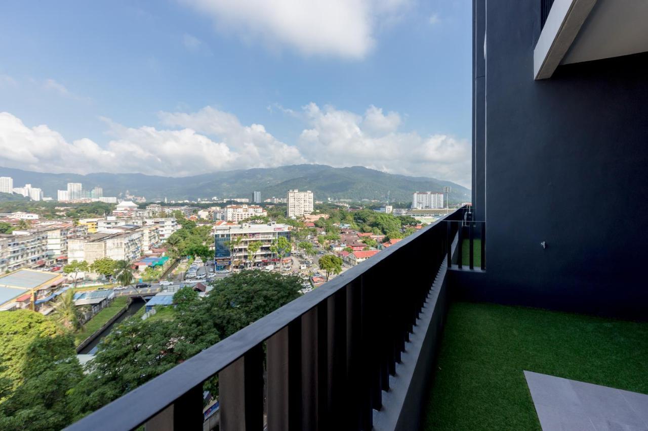 Beacon Executive Suite Penang George Town Exterior photo